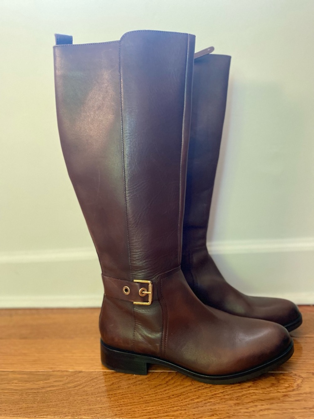 Tommy Hilfiger Brown Leather Knee-High Riding Boots with Gold Accent - Picture 2 of 2